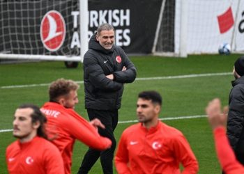 Arda Güler ile İsmail Yüksek antrenmana geç kalınca kahkaha koptu!