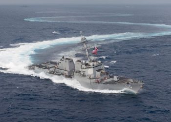 Çin ile ABD arasında Güney Çin Denizi’nde savaş gemisi gerginliği