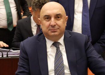 Engin Özkoç: Devlete el uzatan milletimizin elini asla geri çevirmemeliyiz