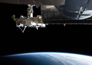 NATO uzaya açılıyor