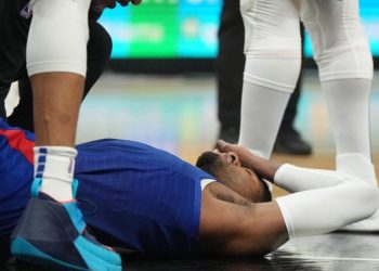 Paul George normal sezonu kapattı