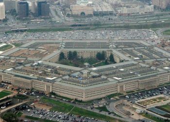 Pentagon: Askeri pilot ve yer mürettebatının kanser riski daha yüksek