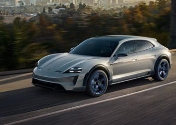 Porsche, Tesla’yı nasıl alt edecek? Lutz Meschke NTV’nin sorularını yanıtladı