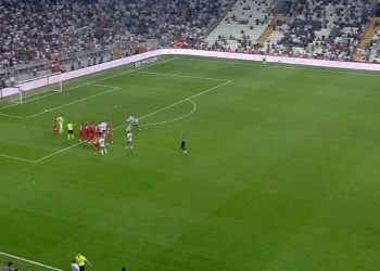 Beşiktaş-Pendikspor maçının son anlarında olay çıktı