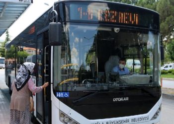 Toplu taşımada 65 yaş kavgası… Karakolluk olanlar var